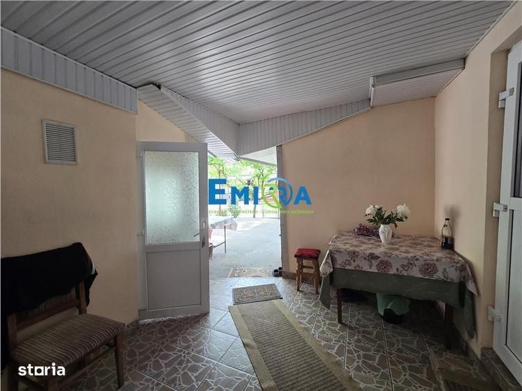 Casă cu 4 camere în Bahna