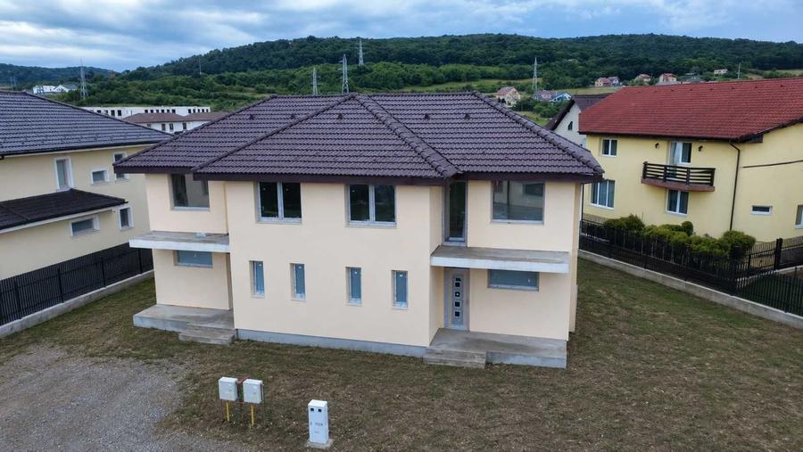 casa duplex de vanzare in cartierul Unirii, str. Hagi Stoian - 1