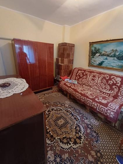 Casă cu 3 camere cu Canalizare în Faleza Nord