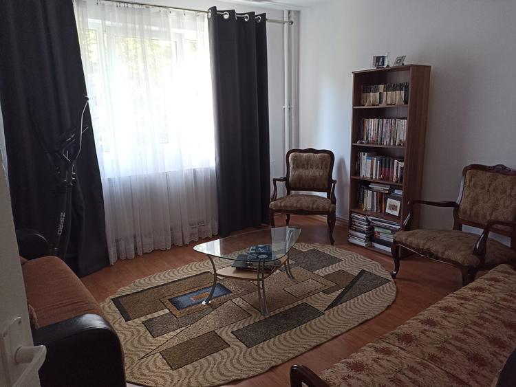 Apartament cu 4 camere decomandat în Mănăștur