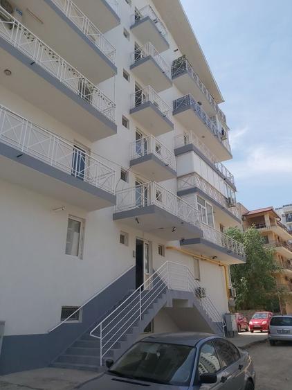 Garsonieră decomandată în Nord