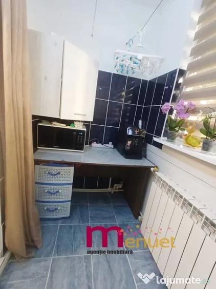 Apartament cu 2 camere decomandat în E3