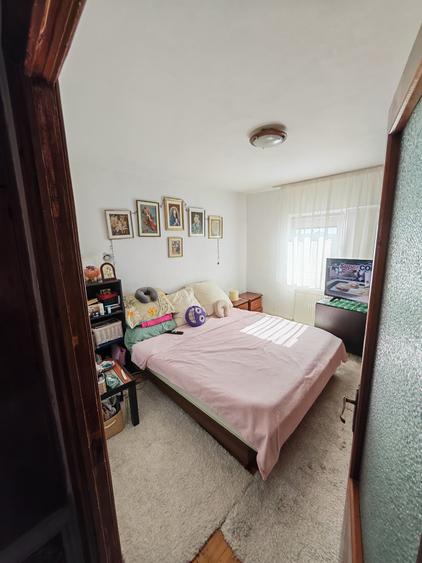 Apartament cu 3 camere decomandat în Dacia