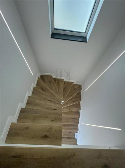 Duplex cu 4 camere cu Canalizare în Moșnița Nouă