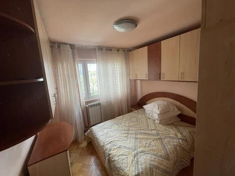 Apartament cu 3 camere decomandat în Gorjului