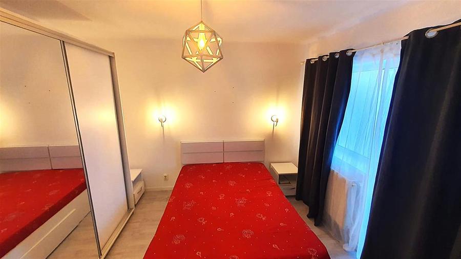 Apartament cu 2 camere decomandat, mobilat în Ultracentral