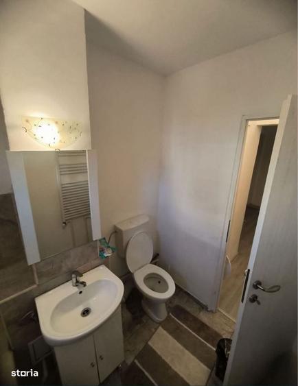 Apartament cu 2 camere decomandat în Petros