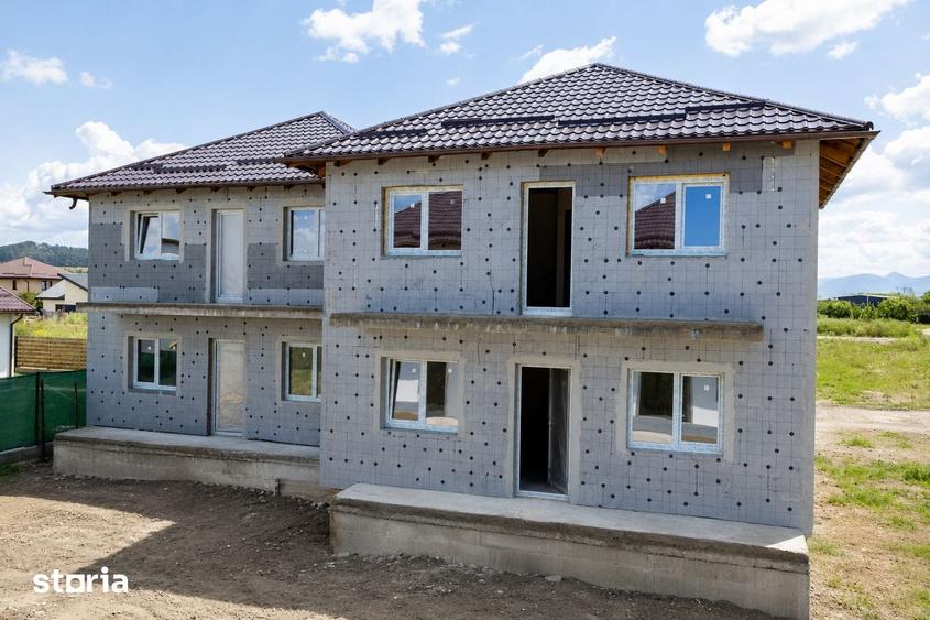 Casă cu 4 camere cu Teren 110 Mp în Sânpetru