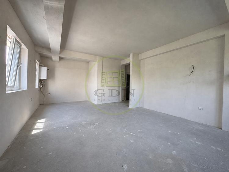 Apartament cu 2 camere semidecomandat în Străulești
