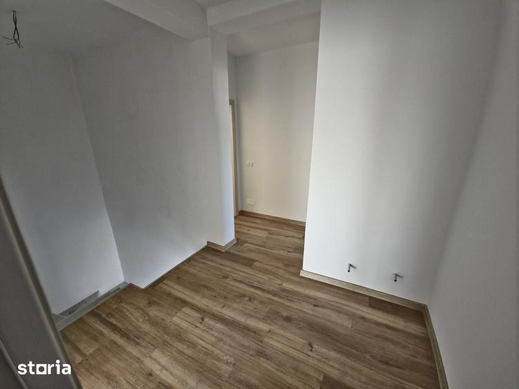 Casă cu 4 camere cu Teren 162 Mp în Central