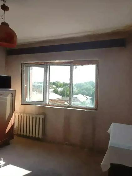 Apartament cu 3 camere în Panciu