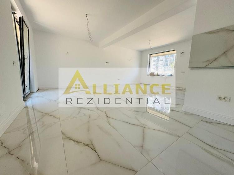 Casă cu 4 camere cu Teren 180 Mp în Central