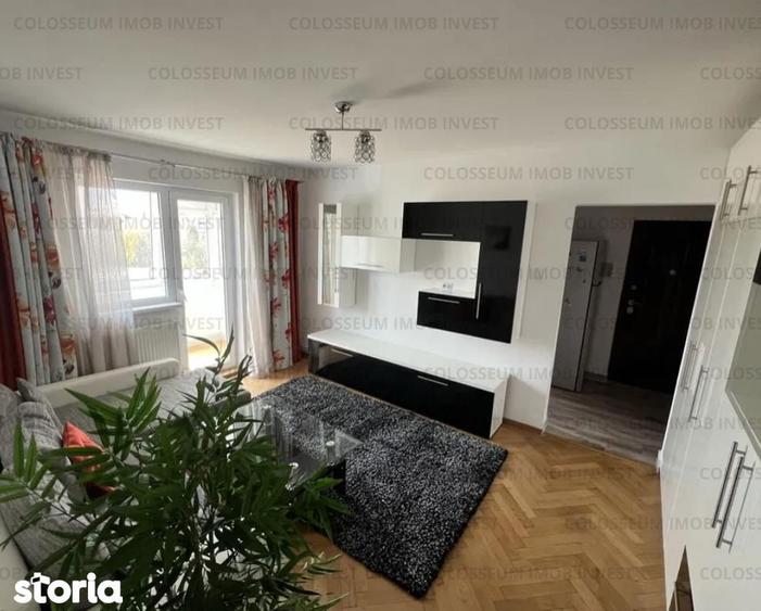 Apartament cu 2 camere semidecomandat în Centrul Civic