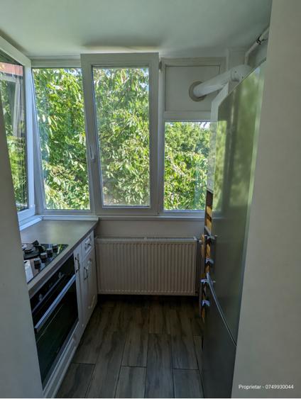 Apartament cu 3 camere decomandat, mobilat în Lipovei