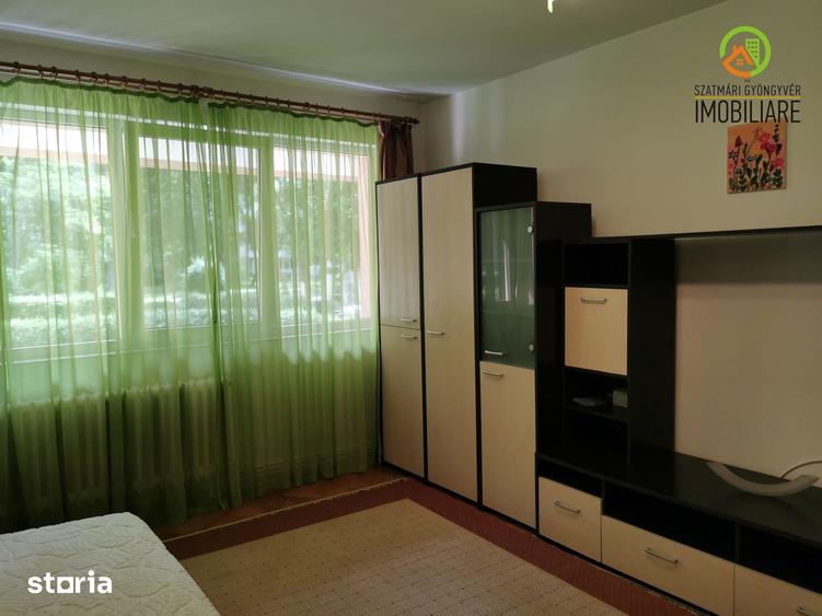 Apartament cu 2 camere semidecomandat în Aleea Carpați