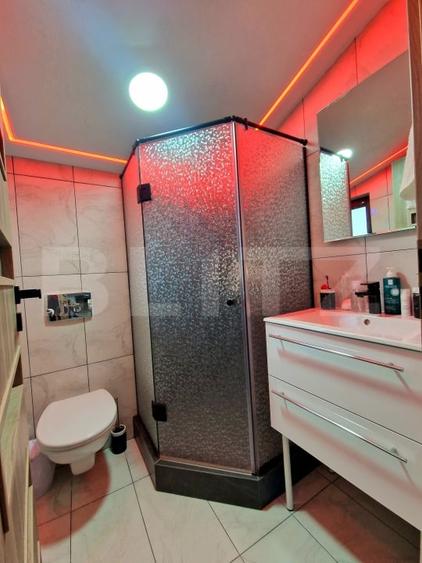 Casă individuală cu 6 camere cu Garaj în Gilău
