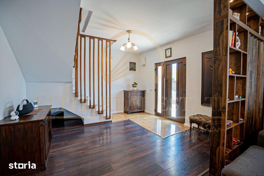 Casă cu 5 camere cu Teren 281 Mp în Valu lui Traian