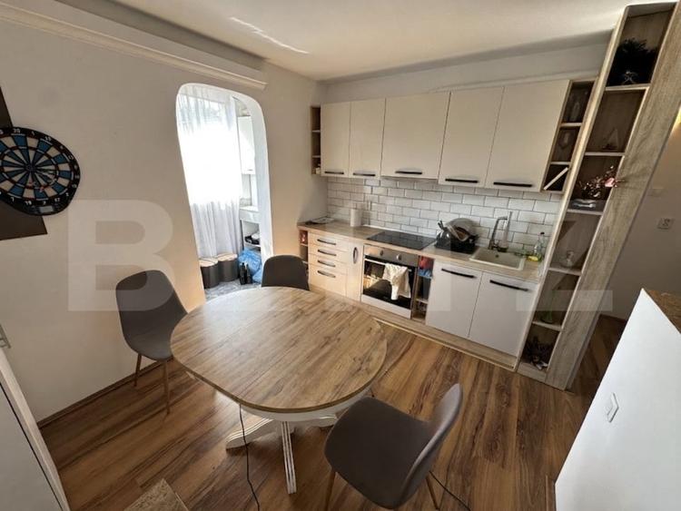 Apartament cu 2 camere decomandat, mobilat în Zorilor