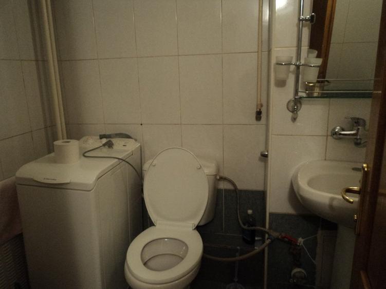 Garsoniera de inchiriat Vitan Mall,cu balcon in inchis,anvelopat. - 14