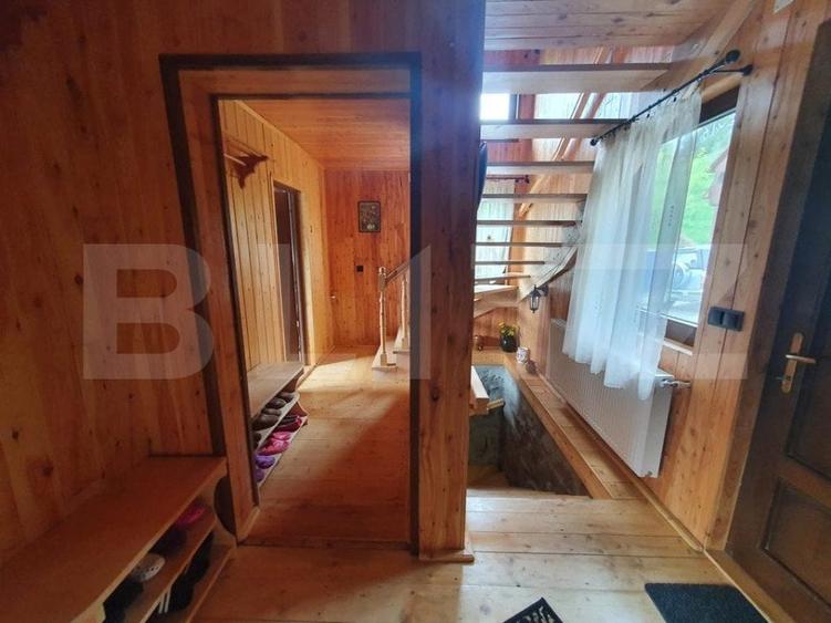 Casă individuală cu 5 camere cu Teren 1400 Mp în Nord