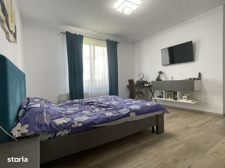 Casă cu 4 camere în Central