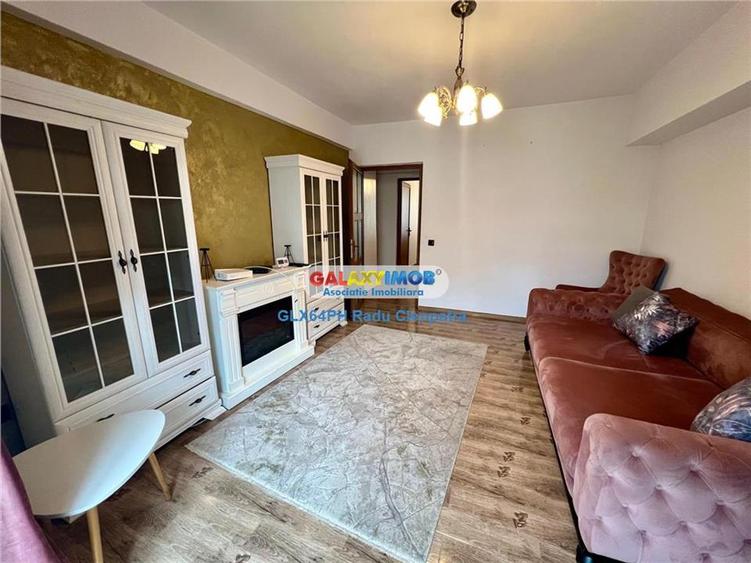 Apartament cu 3 camere decomandat, mobilat în Ultracentral