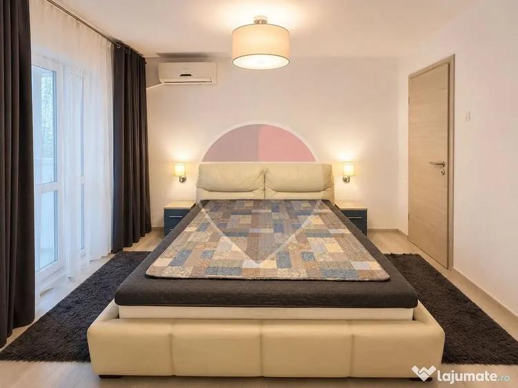 Apartament cu 3 camere decomandat în Sebastian