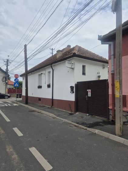 Casă cu 2 camere în Piața Cluj
