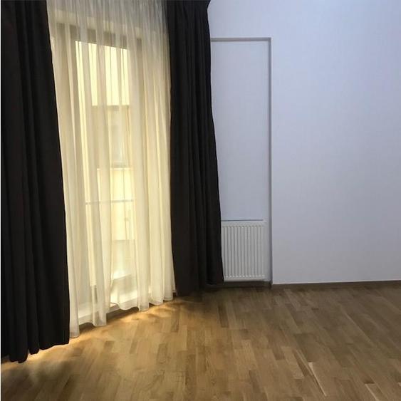 Apartament cu 4 camere decomandat în Herăstrău