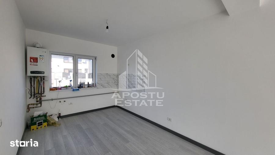 Casă cu 3 camere cu Teren 300 Mp în Tipografilor