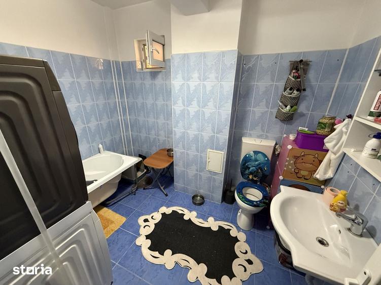Apartament cu 3 camere în Rahova