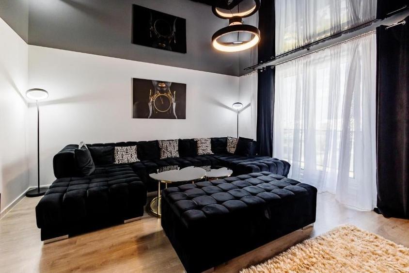 Apartament cu 3 camere decomandat, mobilat în Mamaia-Sat