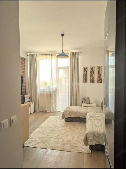 Apartament cu 3 camere decomandat în Vârteju