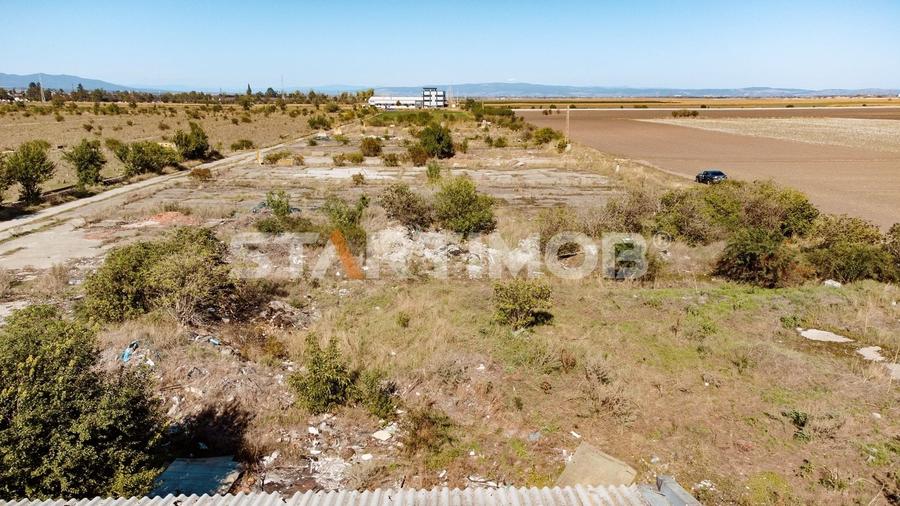 Teren Construcții intravilan de 13750 mp, în Sud-Est