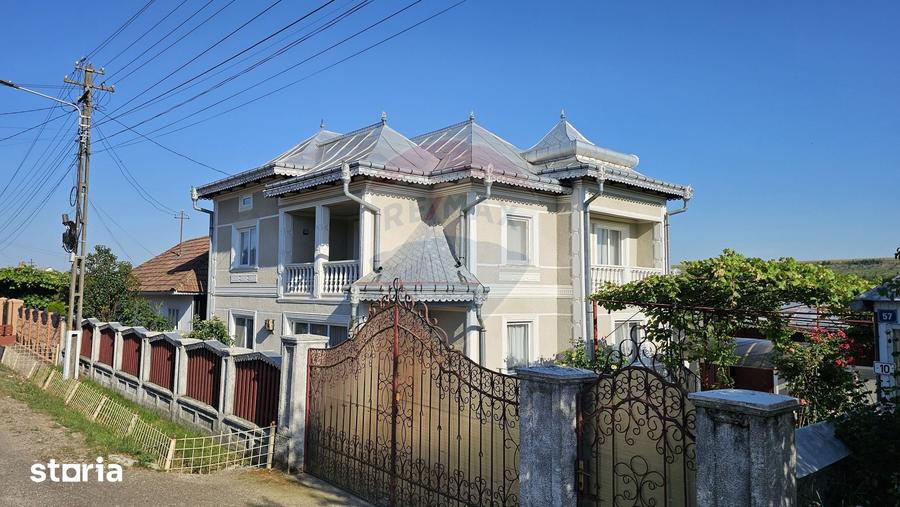 Casă cu 5 camere cu Teren 2078 Mp în Baia