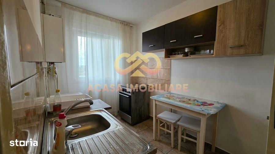Apartament cu 2 camere decomandat în Nicolina