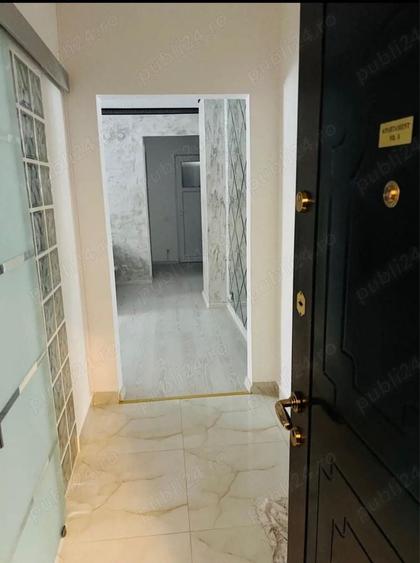 Apartament cu 2 camere semidecomandat, mobilat în Nord