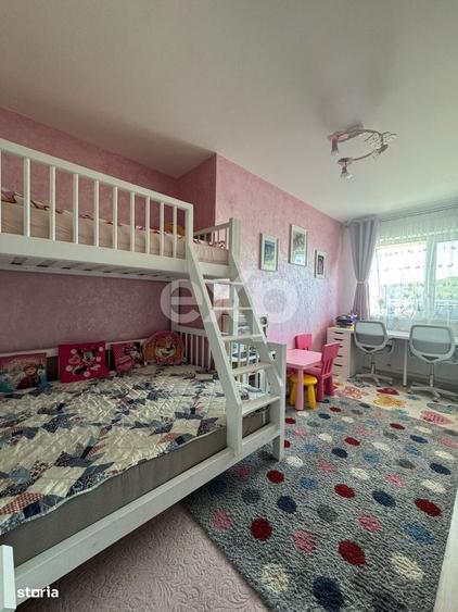 Apartament cu 3 camere în Florești