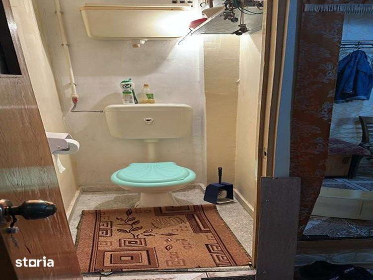 Apartament cu 4 camere decomandat în Berceni