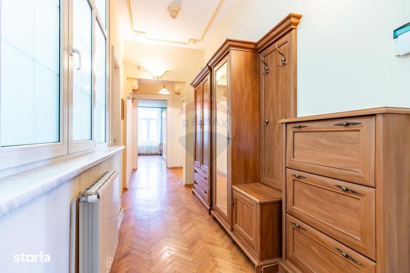 Apartament cu 4 camere, mobilat în Amzei