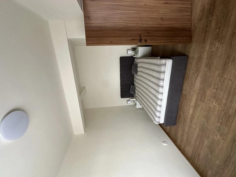 Apartament cu 3 camere decomandat în Deveselu