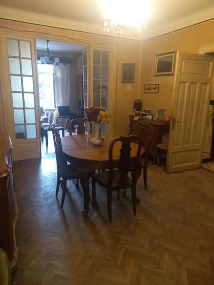 Apartament cu 4 camere decomandat în Obor