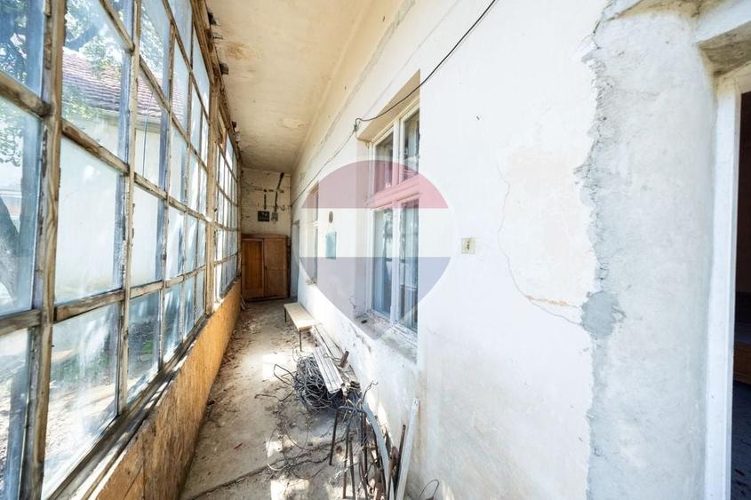 Casa cu potențial rar în Săcele: 2 corpuri și teren de 1.048 mp - 24