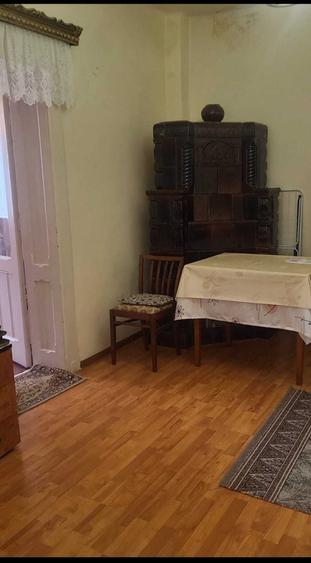 Casă cu 2 camere în Central