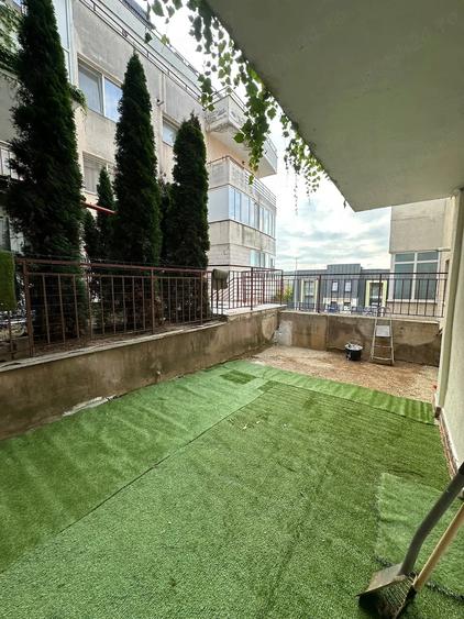Apartament cu 2 camere decomandat în Florești