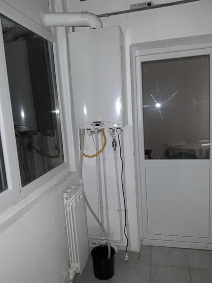 Apartament cu 2 camere decomandat în Nicolina