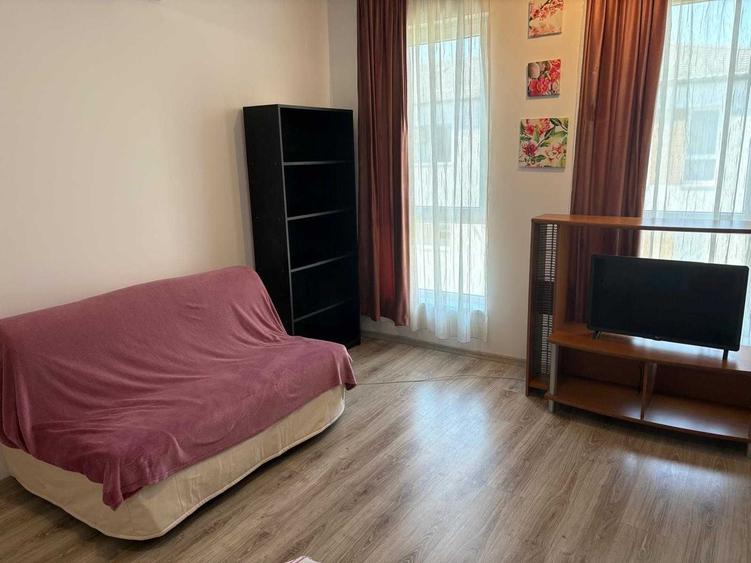 Garsonieră decomandată în Central