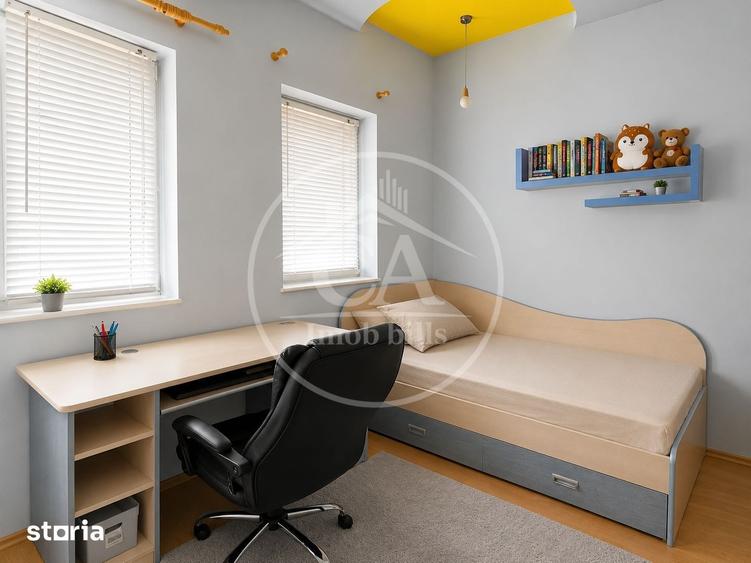 Casă cu 5 camere decomandat cu Teren 298 Mp în Rogerius