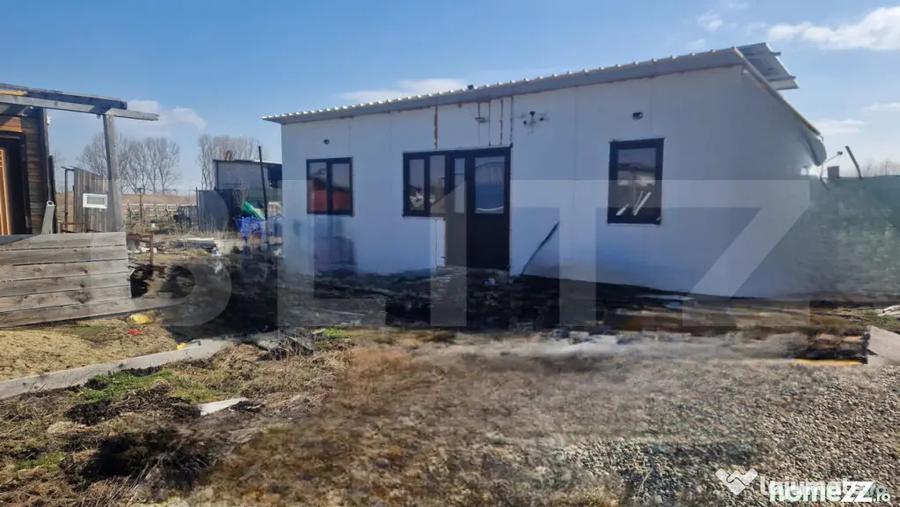 Casă cu 1 camere cu Teren 520 Mp în Sânpetru