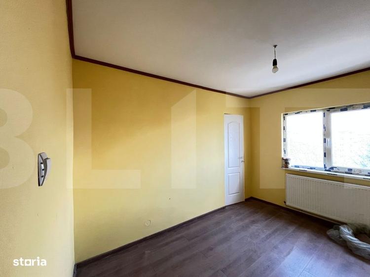 Apartament cu 4 camere decomandat în Central